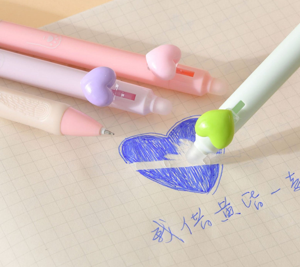 Herz-Klickstift mit radierbarer Tinte, 6 Gehäusefarben – Produktbild 3