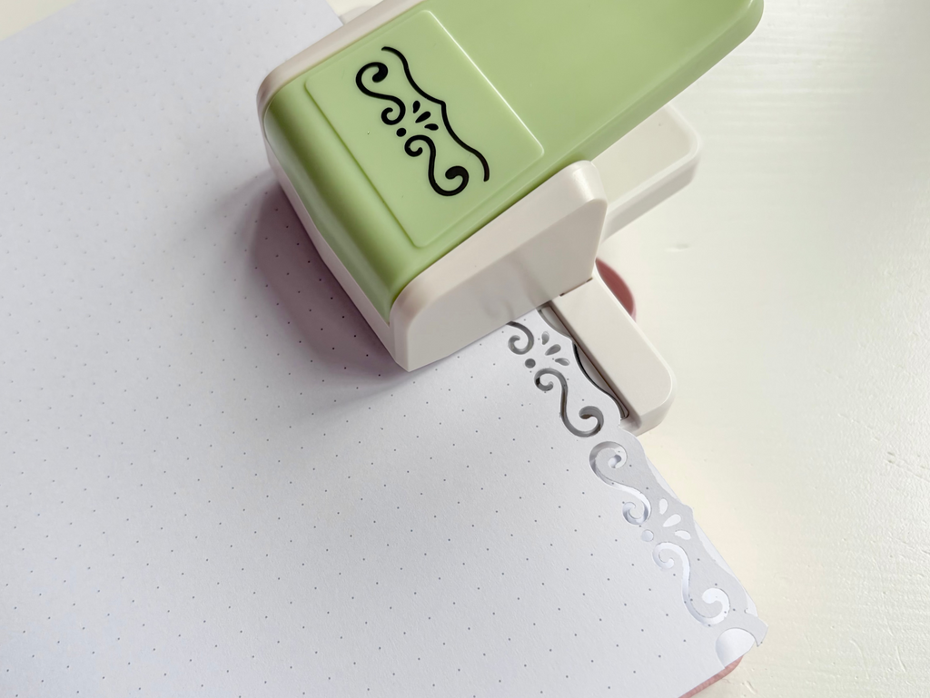 Locher mit Randmuster für Journal und Scrapbook – Produktbild 1